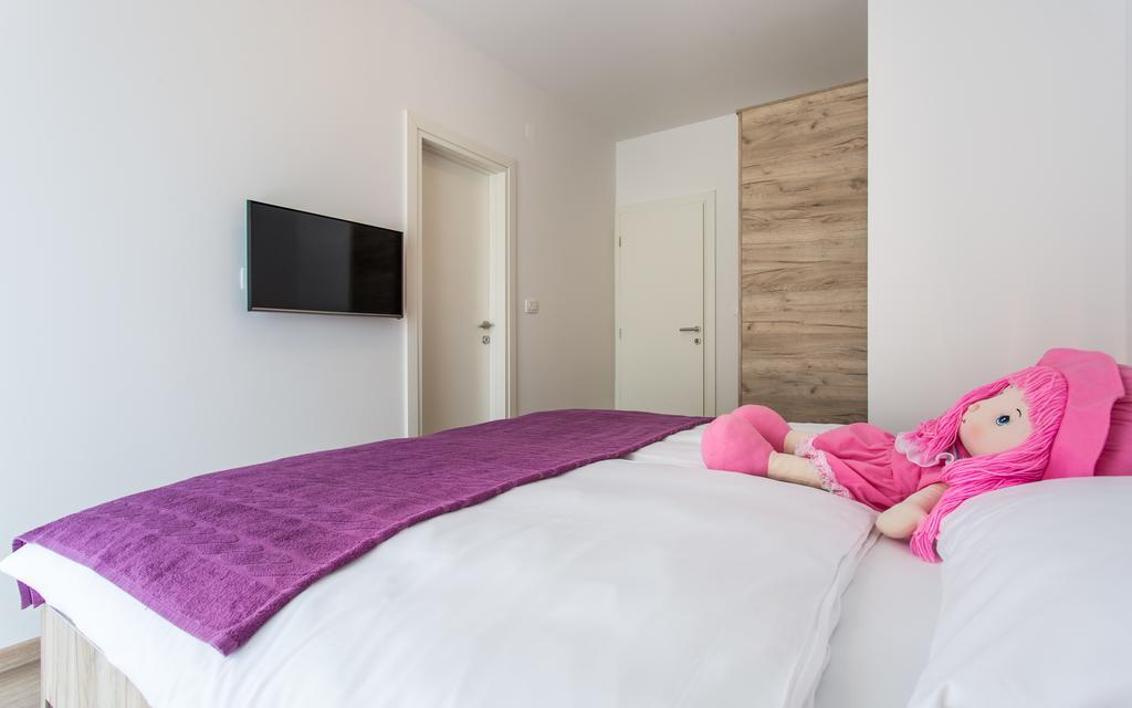 Apartments Viktorija Baska  Luaran gambar