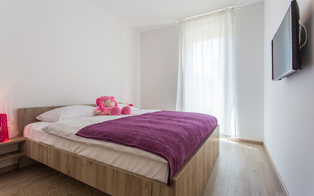 Apartments Viktorija Baska  Luaran gambar