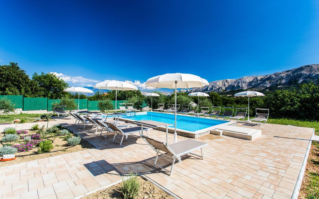Apartments Viktorija Baska  Luaran gambar